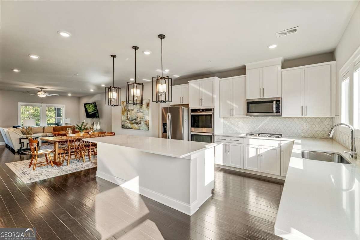 308 Lincoln Street Woodstock - 18