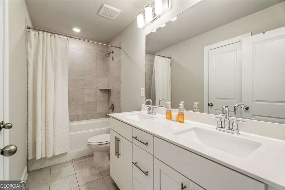 308 Lincoln Street Woodstock - 5