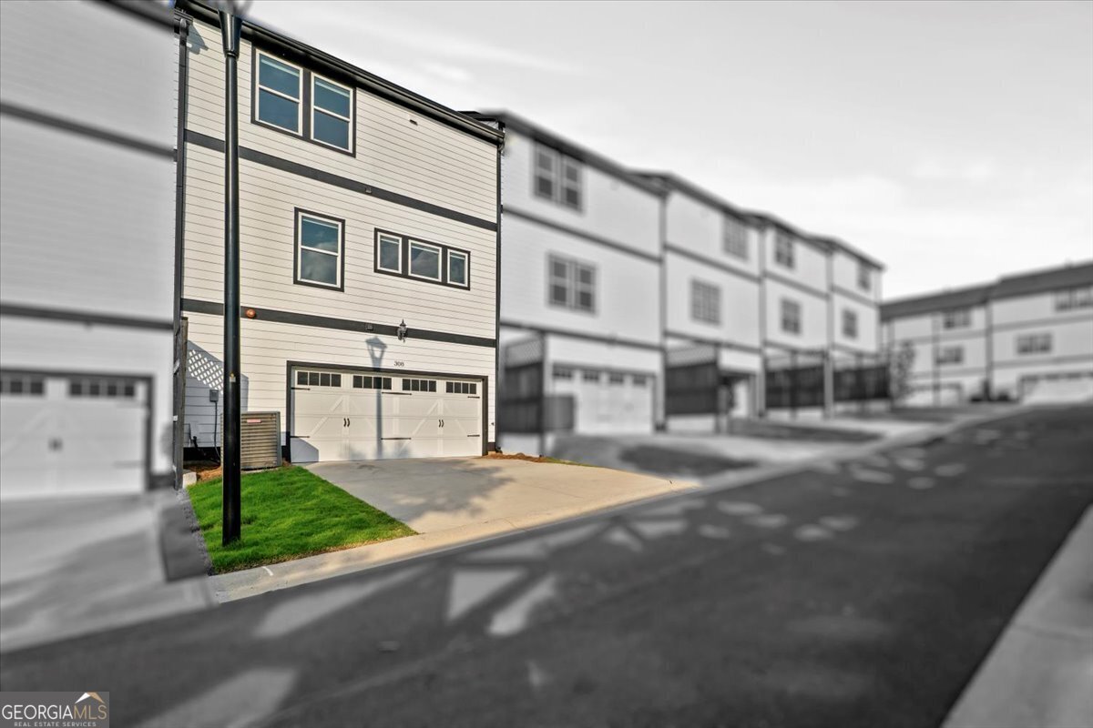 308 Lincoln Street Woodstock - 8