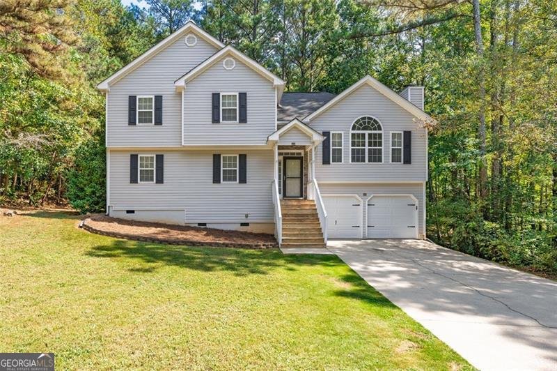 121 GREATWOOD Drive White - 1
