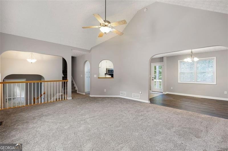 121 GREATWOOD Drive White - 8