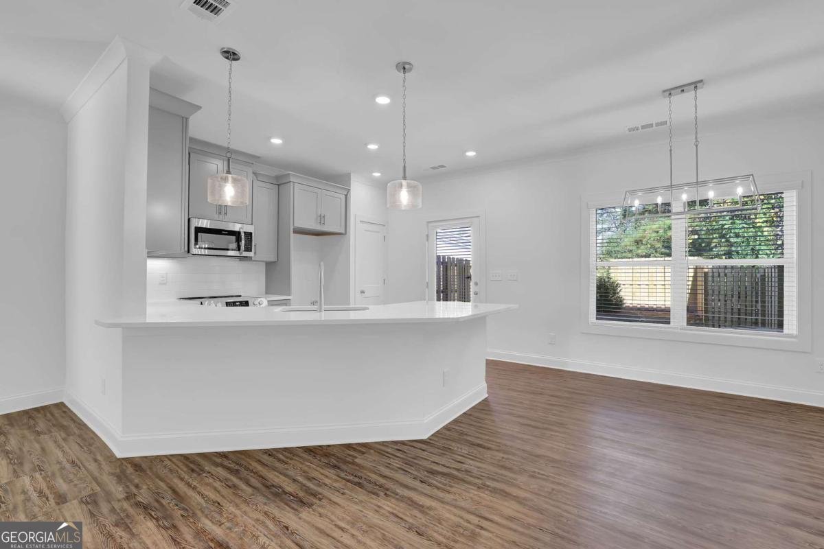 310 Heron Street Ball Ground - 5
