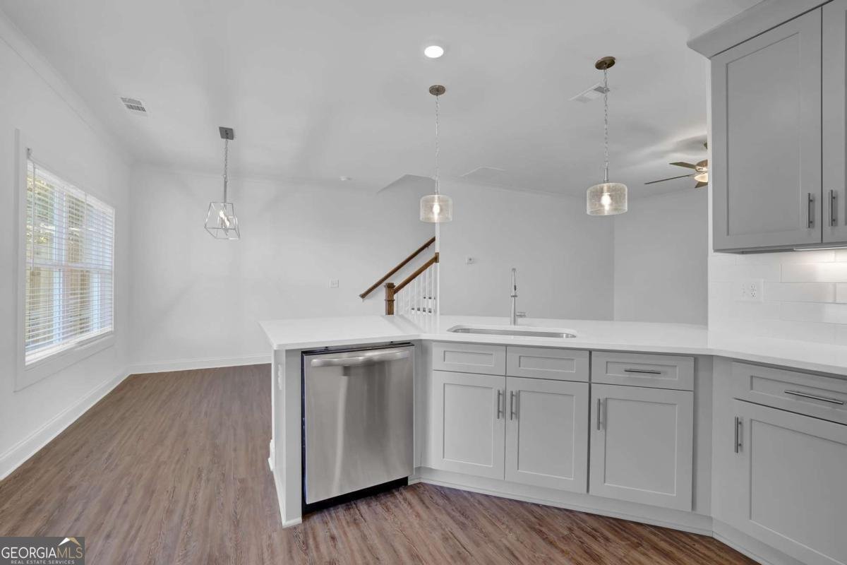 310 Heron Street Ball Ground - 8