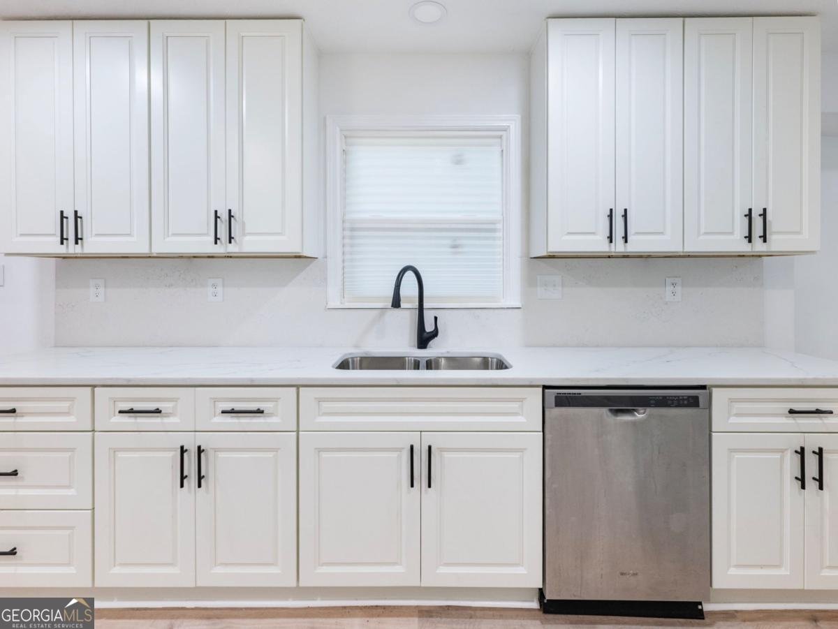 3300 Renoir Court Decatur - 16