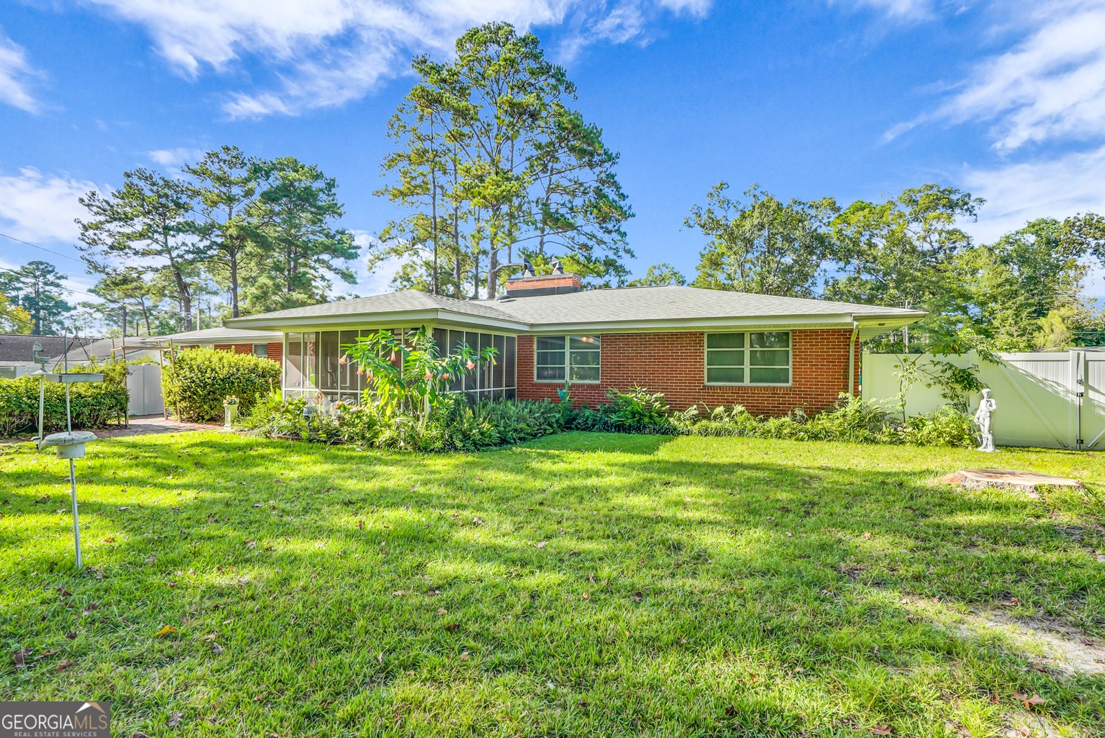 97 Azalea Avenue Savannah - 27