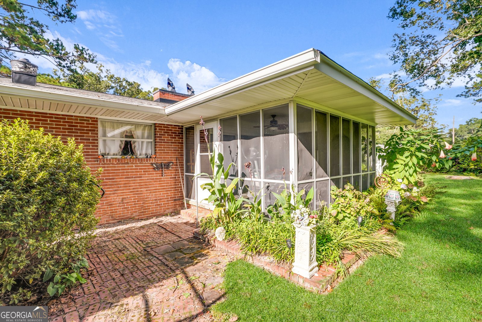 97 Azalea Avenue Savannah - 28