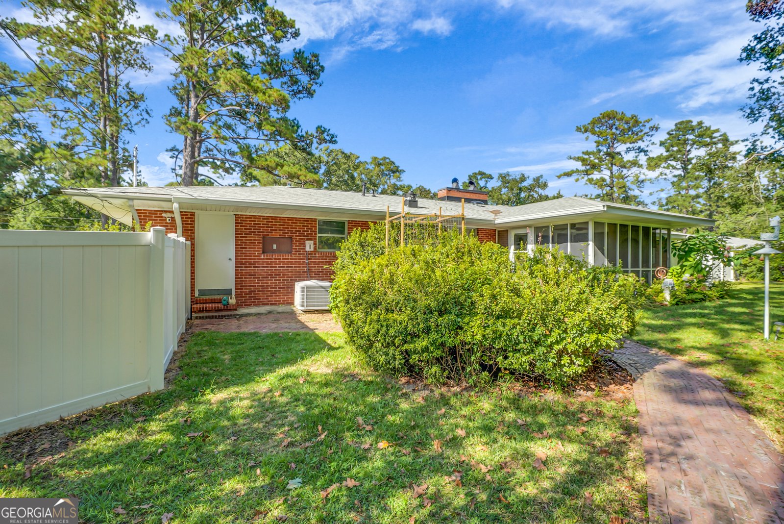 97 Azalea Avenue Savannah - 31