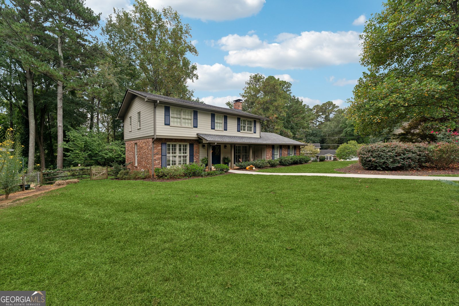 4015 Menlo Way Atlanta - 2