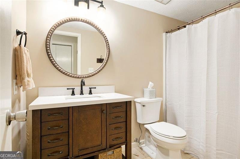 4204 D'Youville Brookhaven - 12