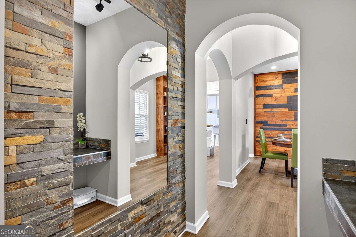 6825 Bridgewood Drive Austell - 19