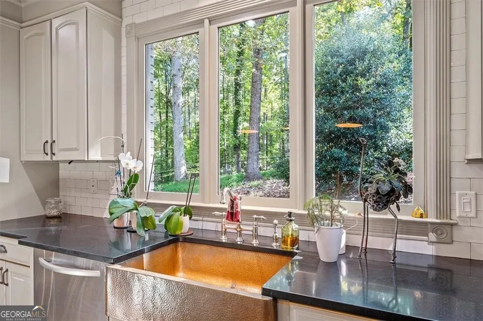 1042 Auburn Road Dacula - 37