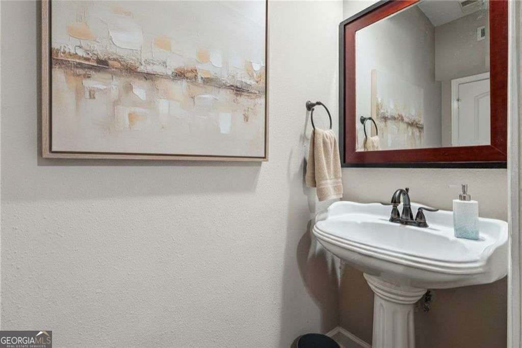 3777 Peachtree Road Brookhaven - 26