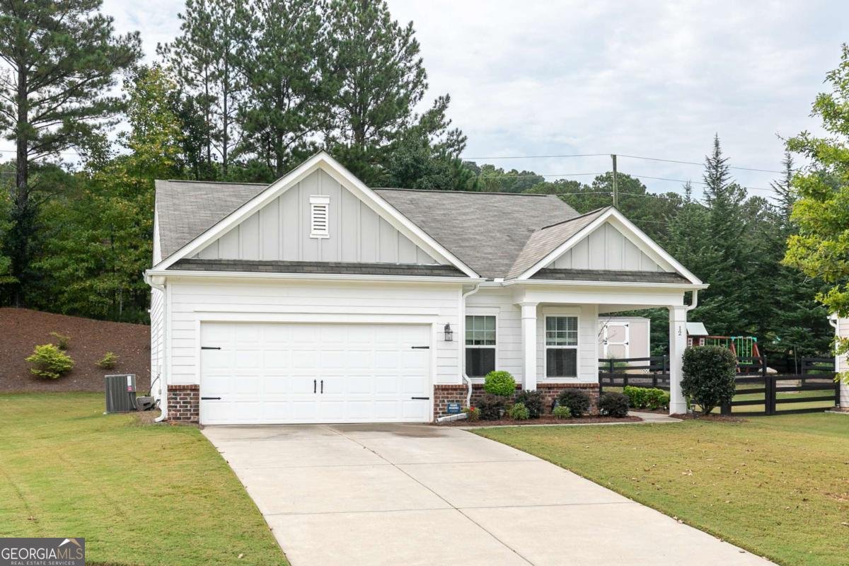 12 Whiskery Way Cartersville - 1
