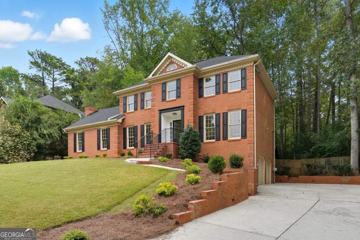 5786 Broxton Circle Peachtree Corners - 2