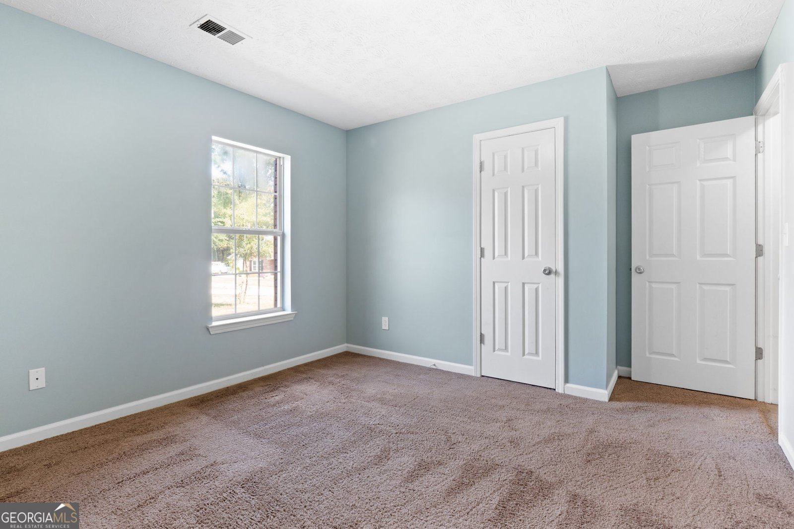 126 Elmwood Drive Hampton - 18
