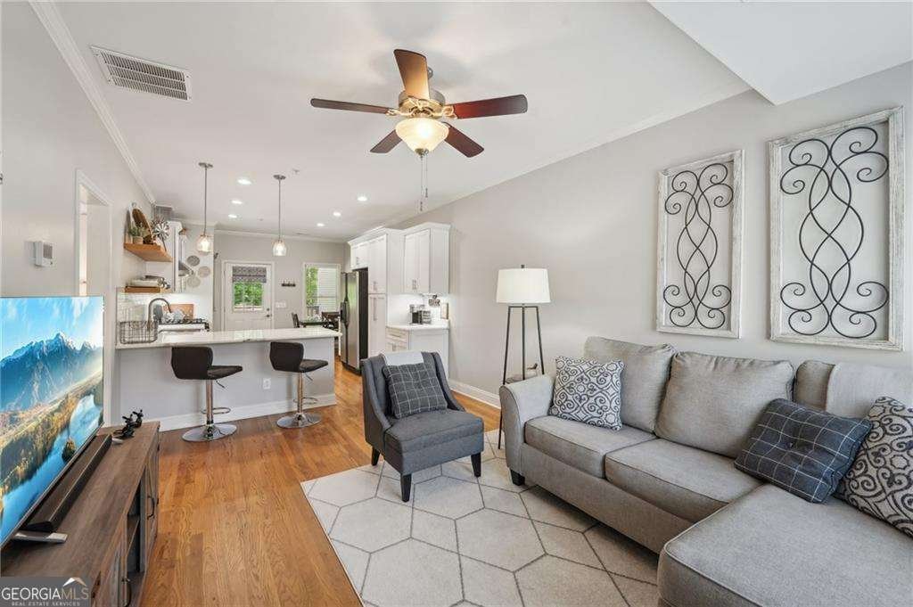 734 Frasier Circle Marietta - 2