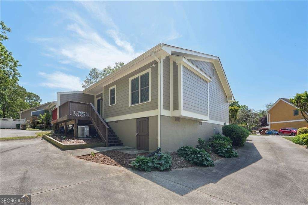 734 Frasier Circle Marietta - 27