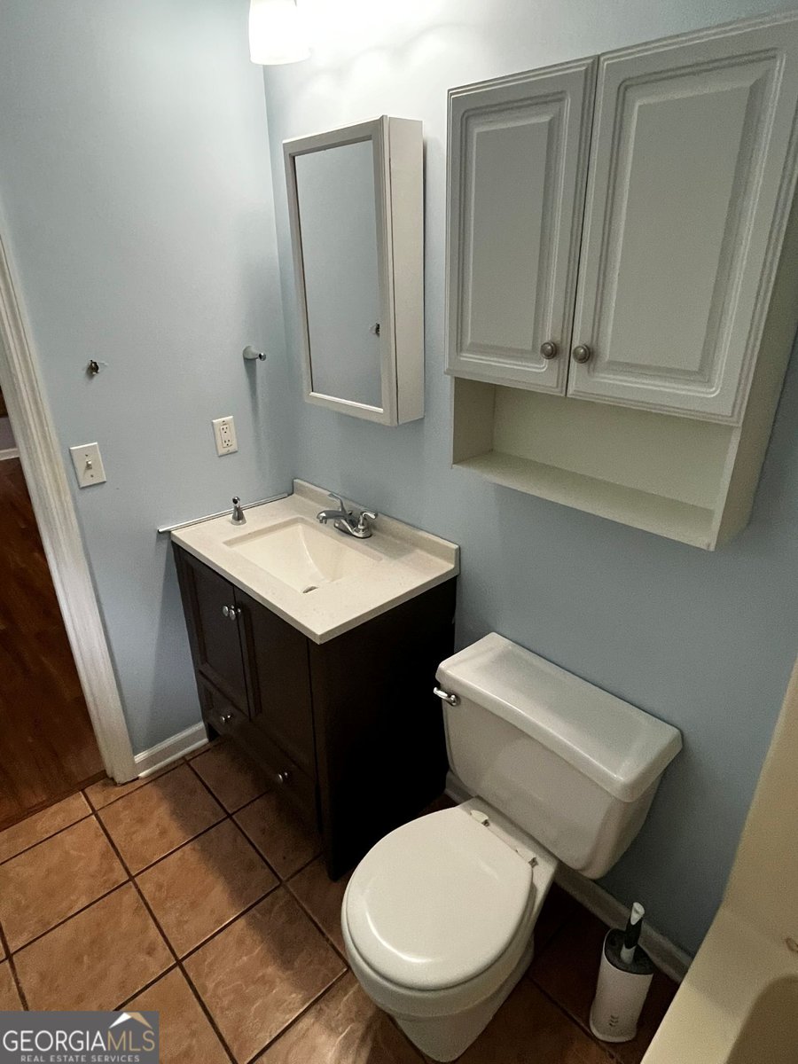 566 Etowah River Road Dawsonville - 24