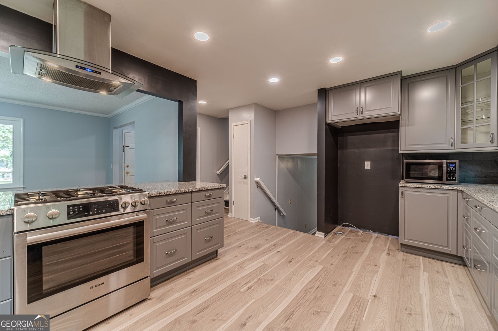 2207 Windsor Drive Snellville - 27