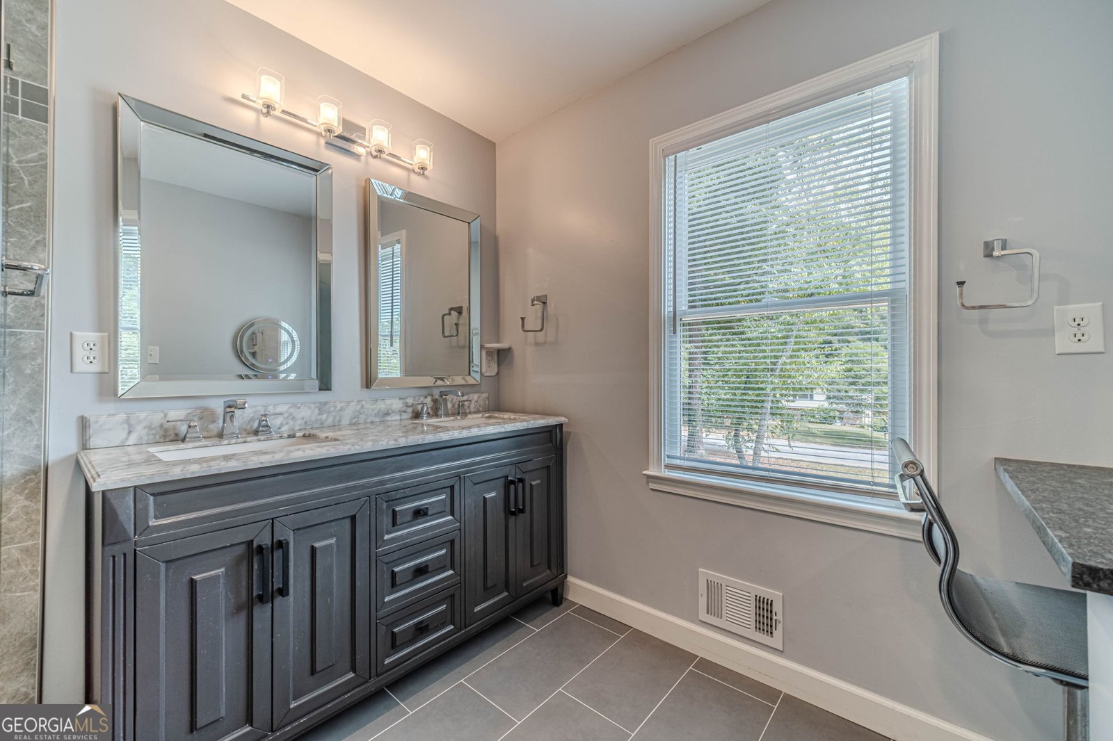 2207 Windsor Drive Snellville - 6