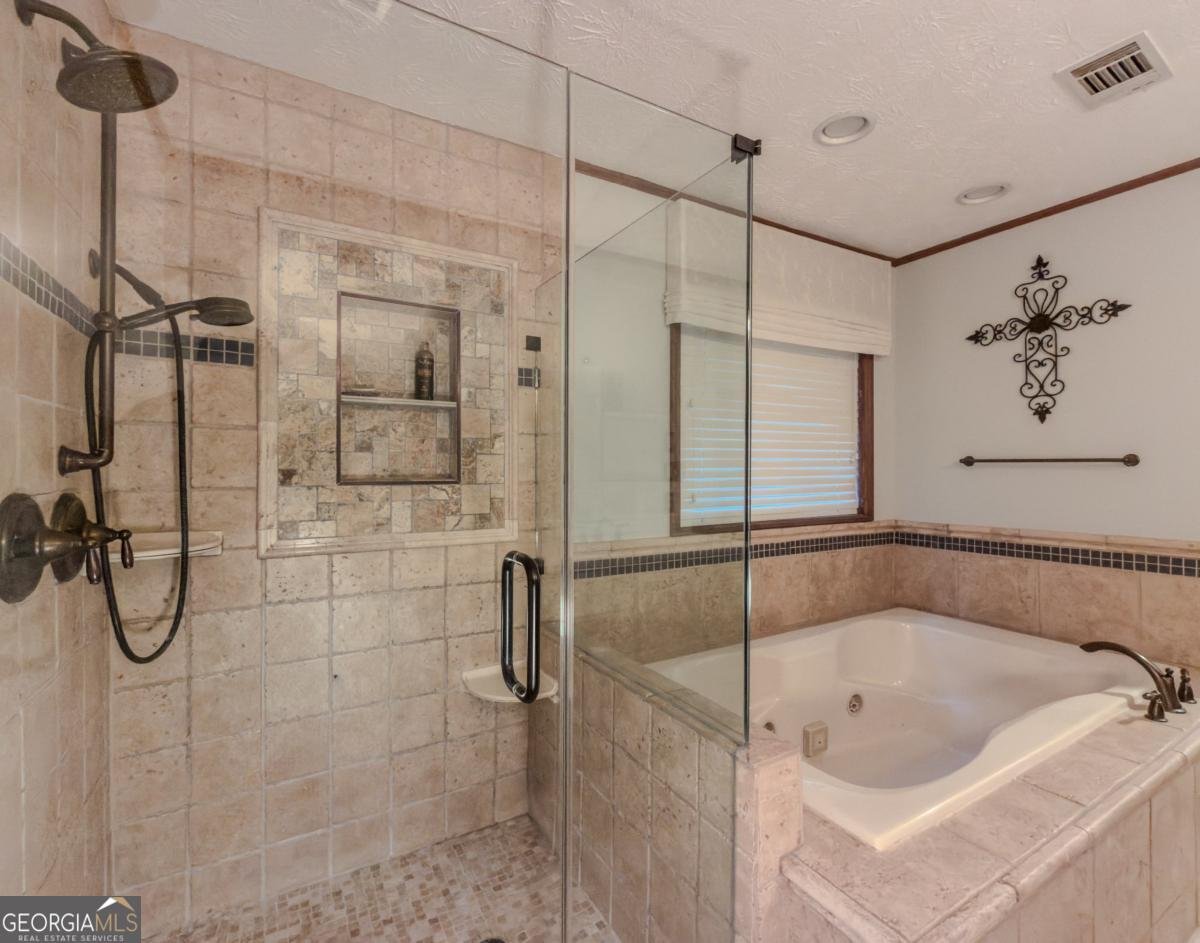 3100 Buckboard Trail Stone Mountain - 31