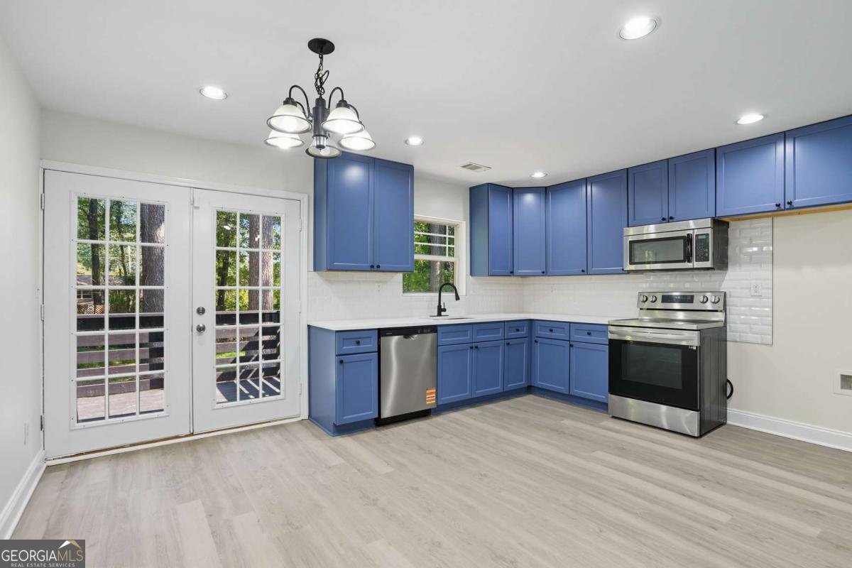 2461 Old Colony Road Atlanta - 8