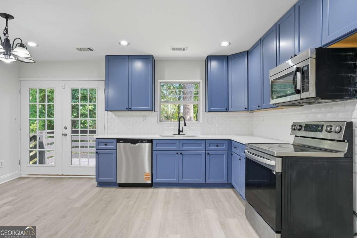 2461 Old Colony Road Atlanta - 9