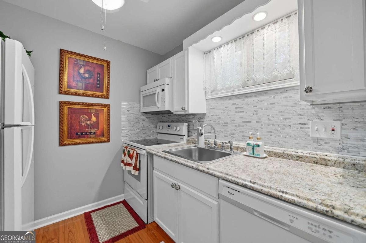 2402 Fairway Oaks Waleska - 12