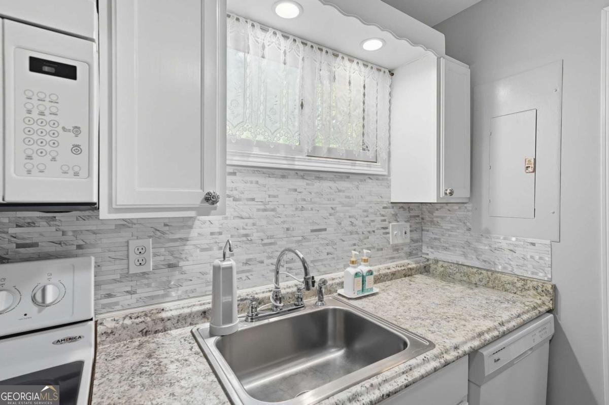 2402 Fairway Oaks Waleska - 14