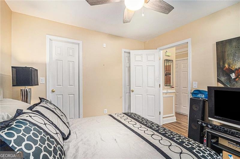 2437 Charleston Pointe Court Atlanta - 13