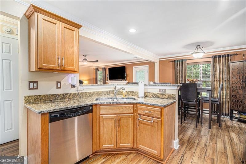 2437 Charleston Pointe Court Atlanta - 4