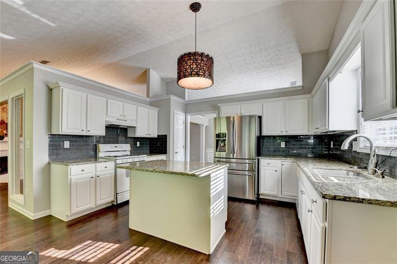 3134 VICTORIA PARK Lane Buford - 29