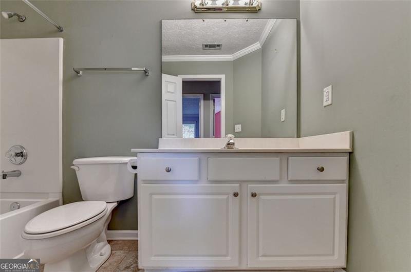 3134 VICTORIA PARK Lane Buford - 39