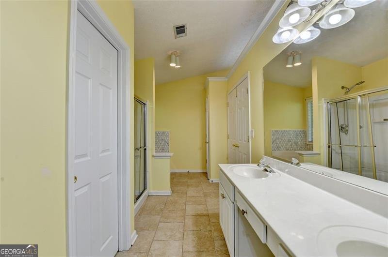 3134 VICTORIA PARK Lane Buford - 52