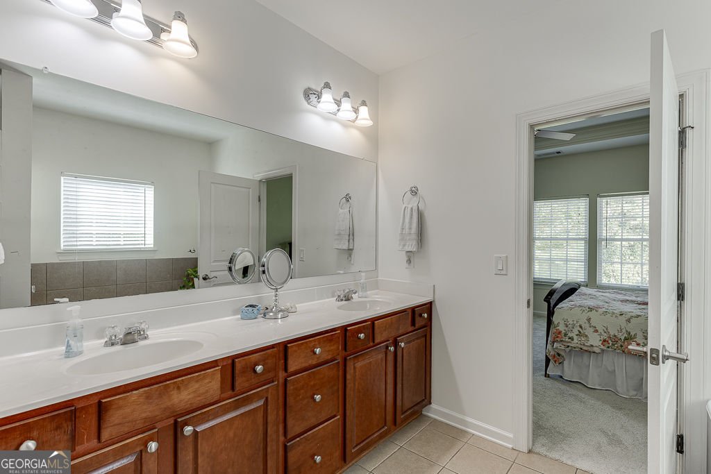 7804 Keepsake Lane Flowery Branch - 17