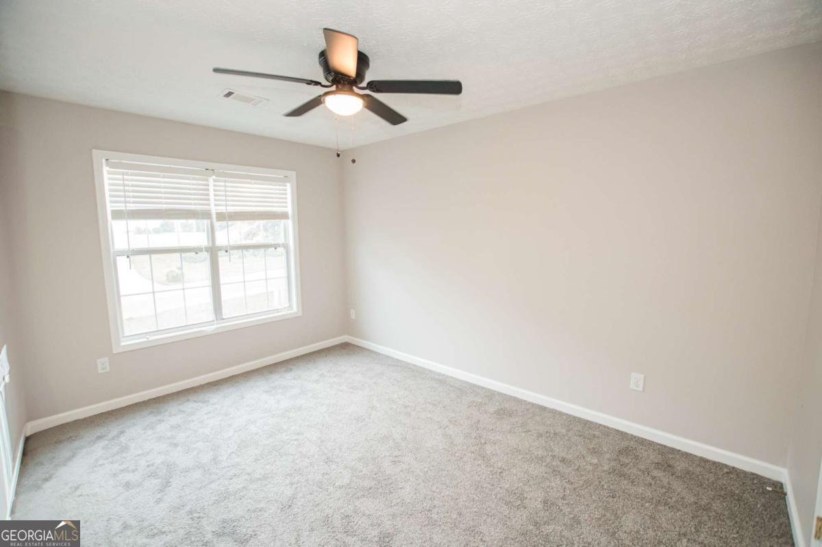 903 Kendall Park Drive Winder - 12