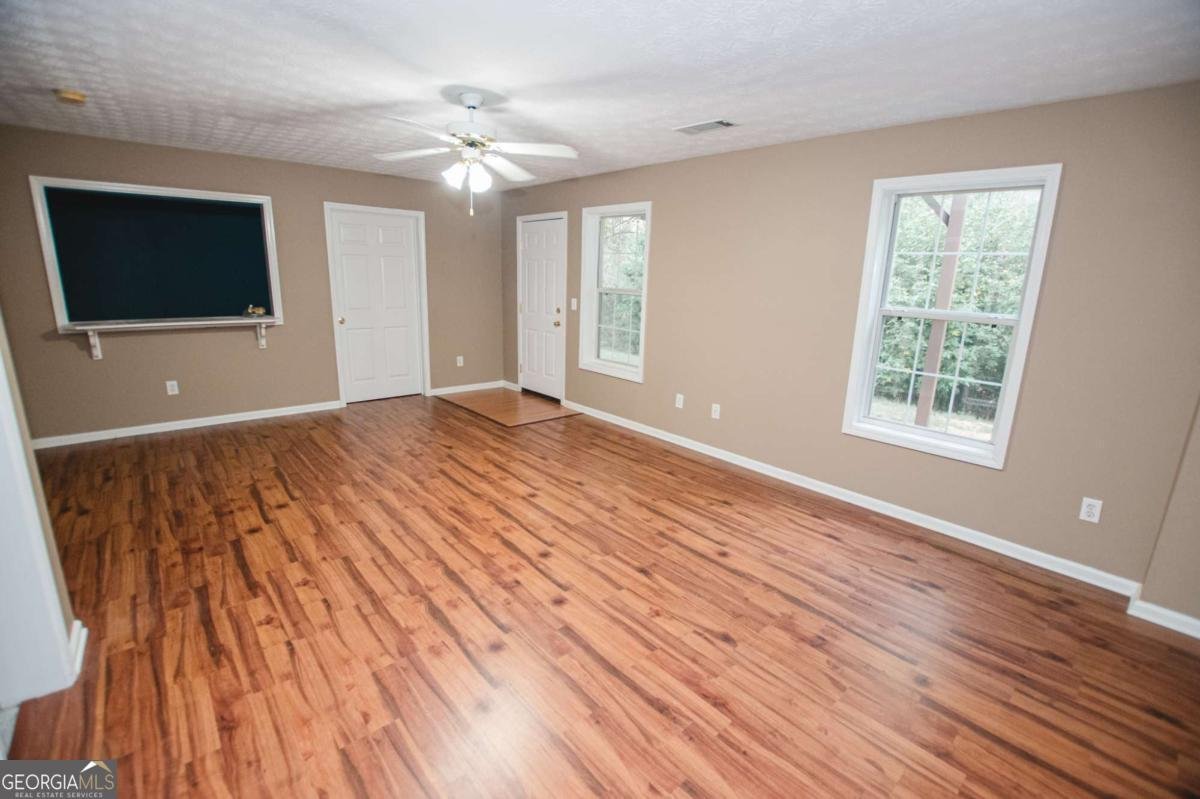 903 Kendall Park Drive Winder - 17