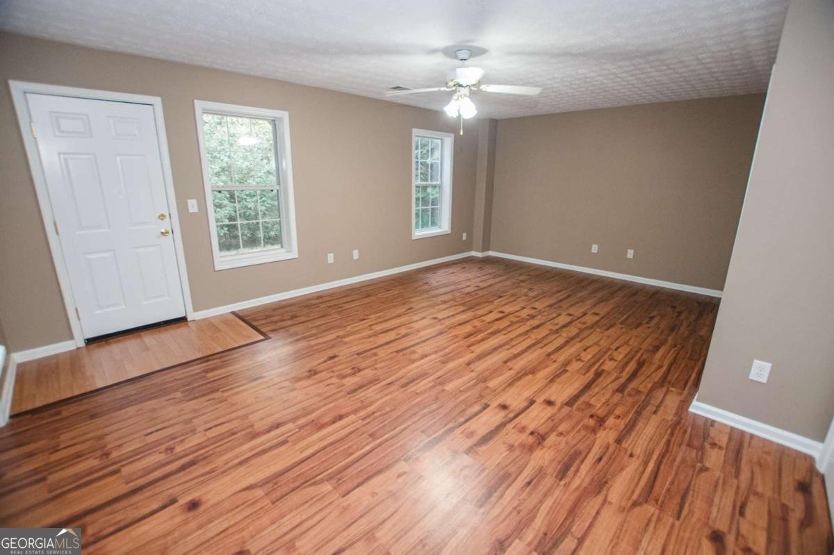 903 Kendall Park Drive Winder - 18