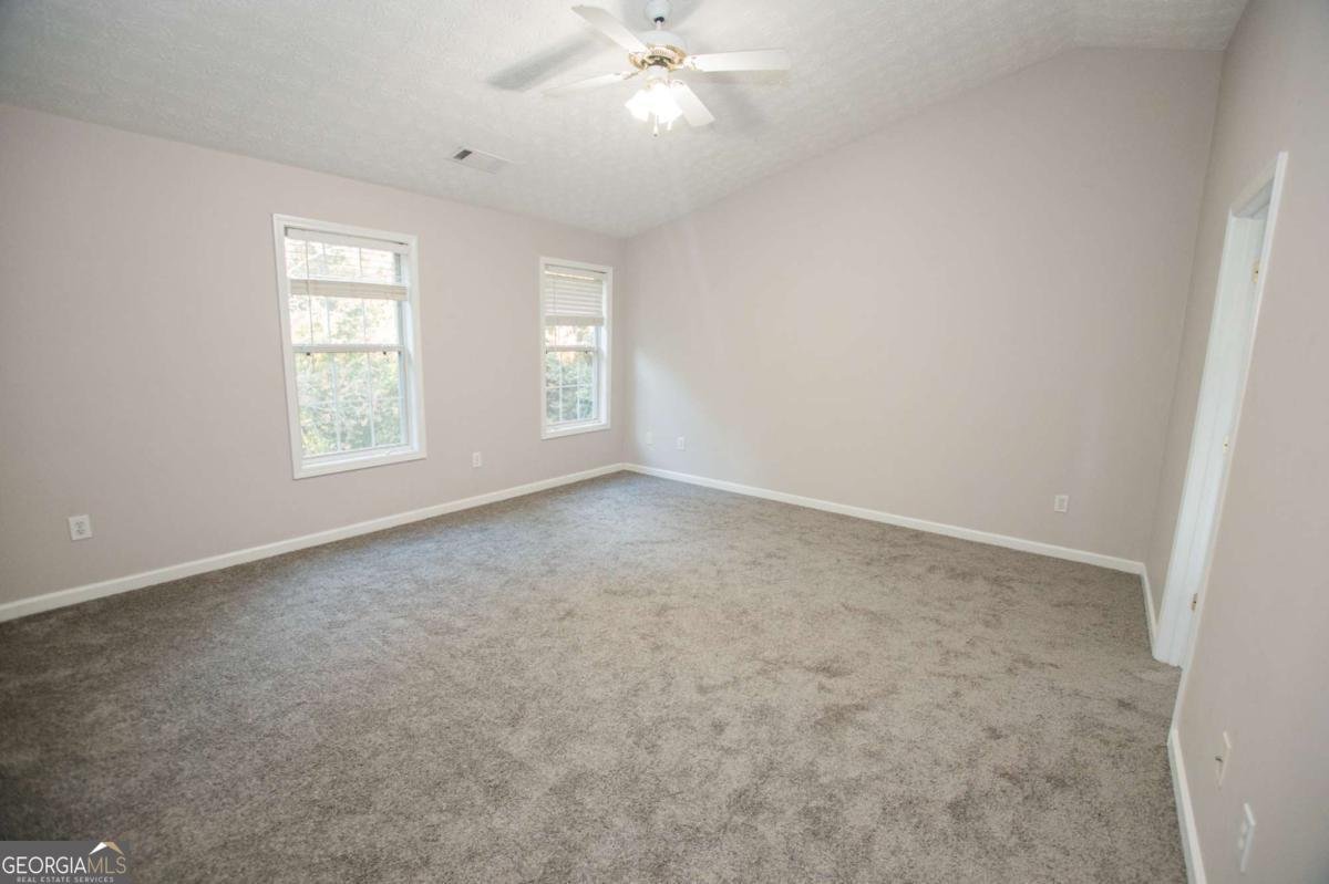 903 Kendall Park Drive Winder - 2