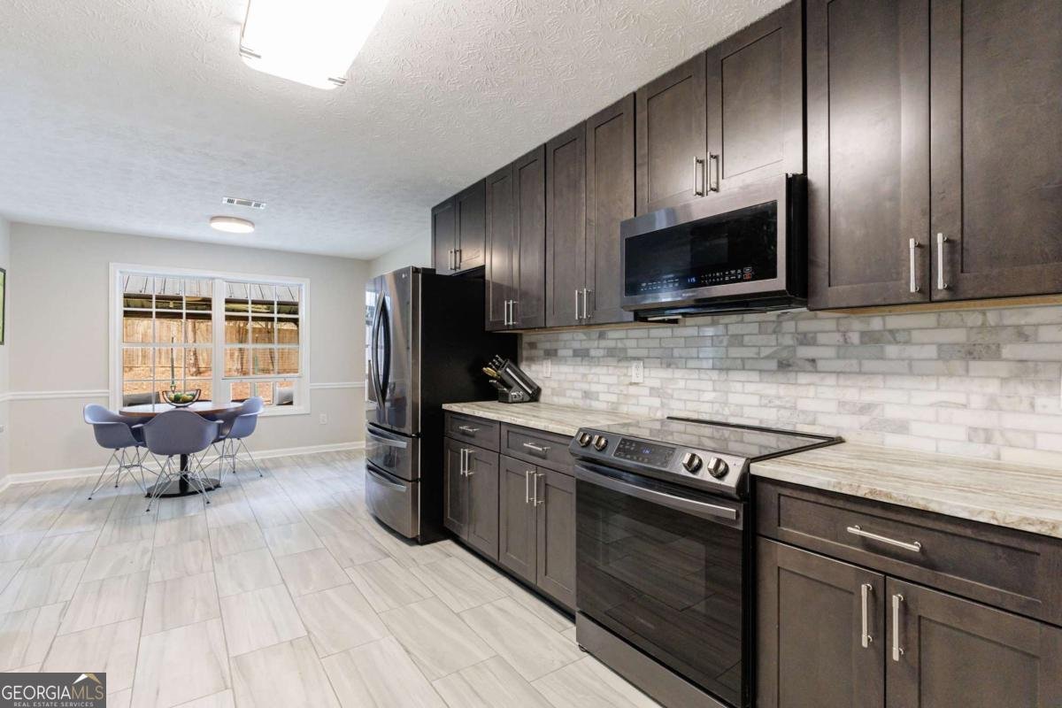 3536 Bridle Brook Drive Auburn - 35