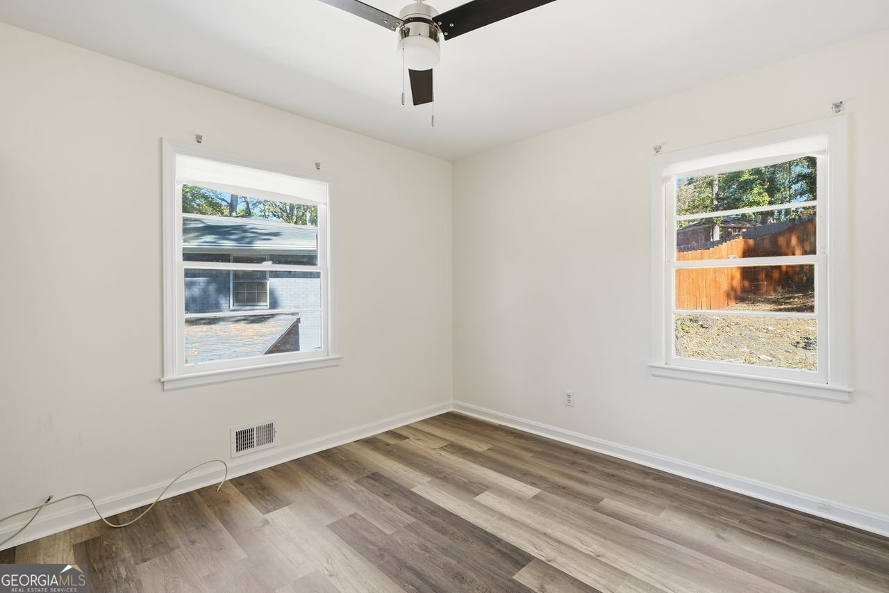 2564 RIGGS Drive Atlanta - 16