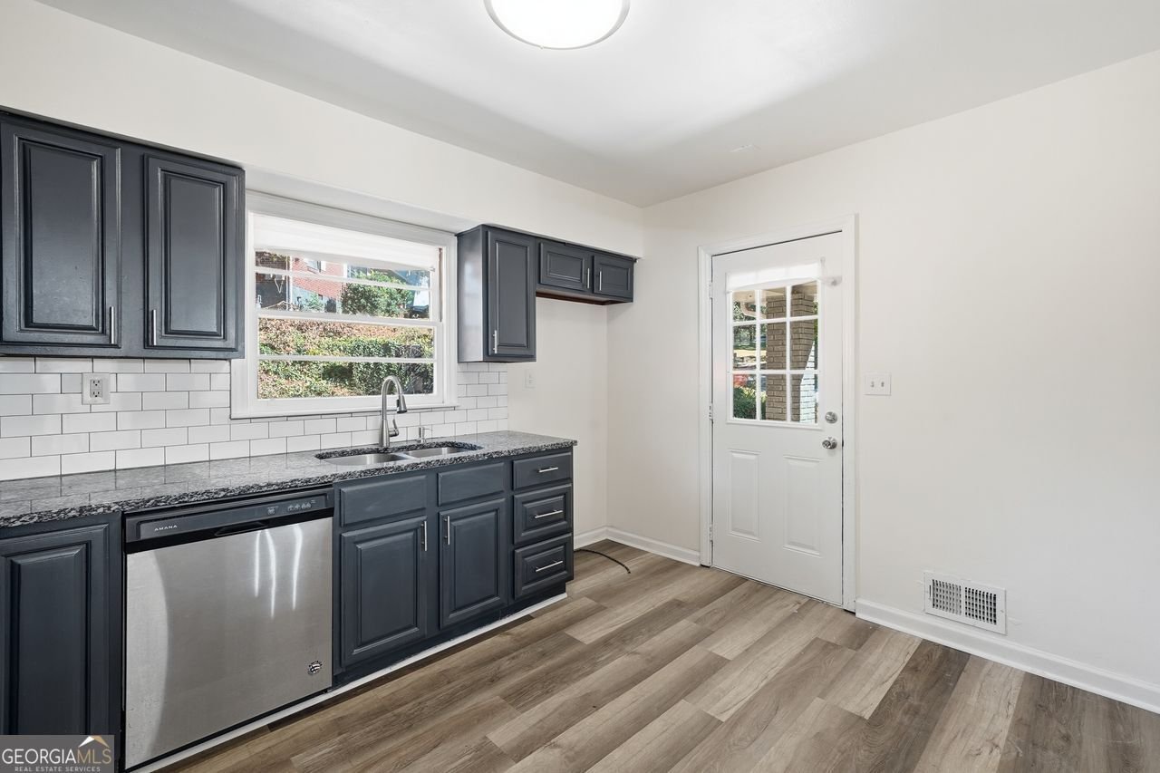 2564 RIGGS Drive Atlanta - 3