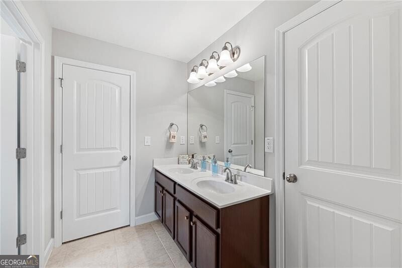 454 Silver Brook Drive Woodstock - 35