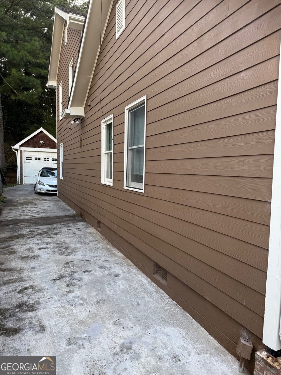 586 COMMERCIAL Avenue Atlanta - 12