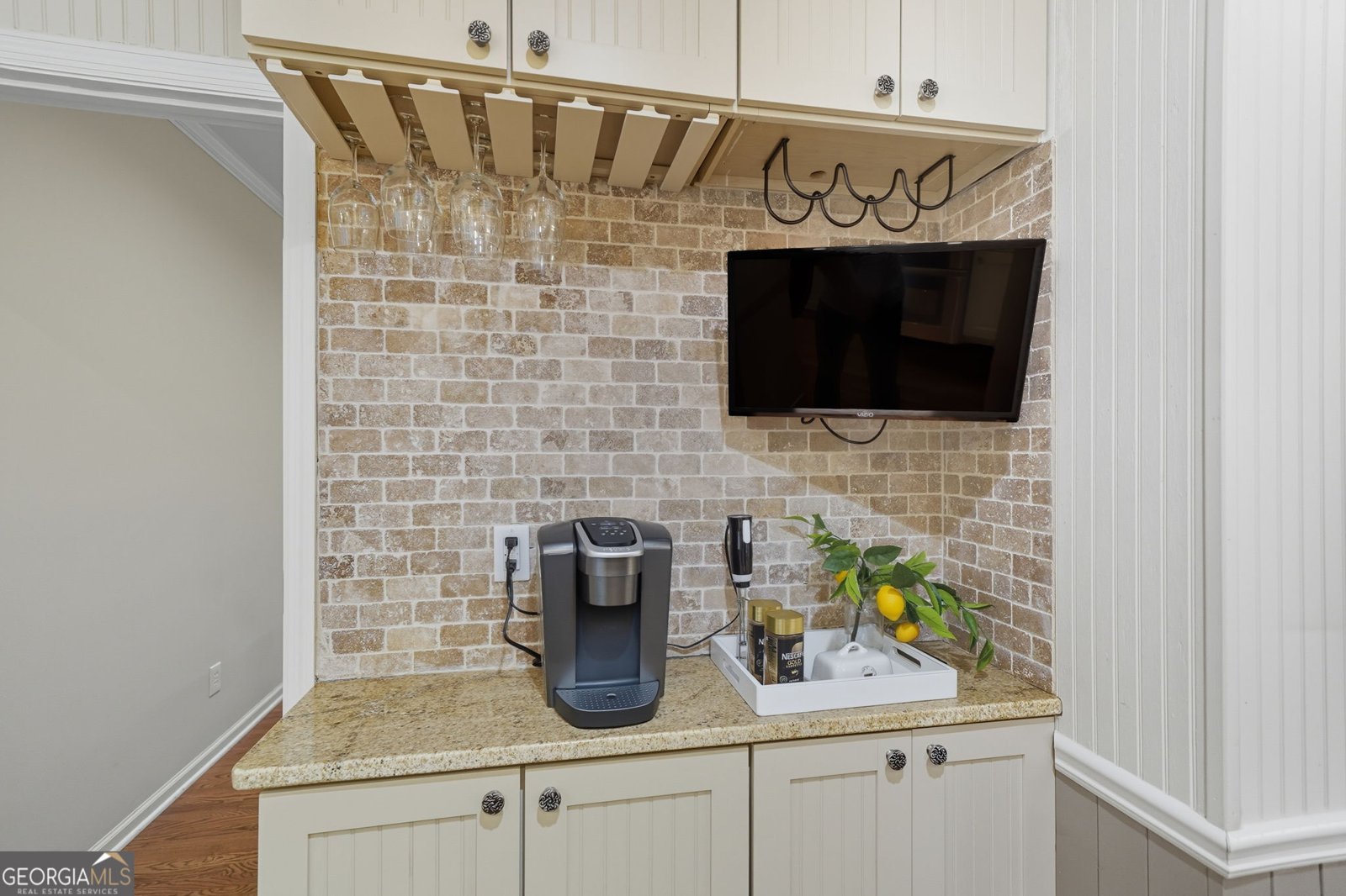 201 Colonial Drive Woodstock - 11