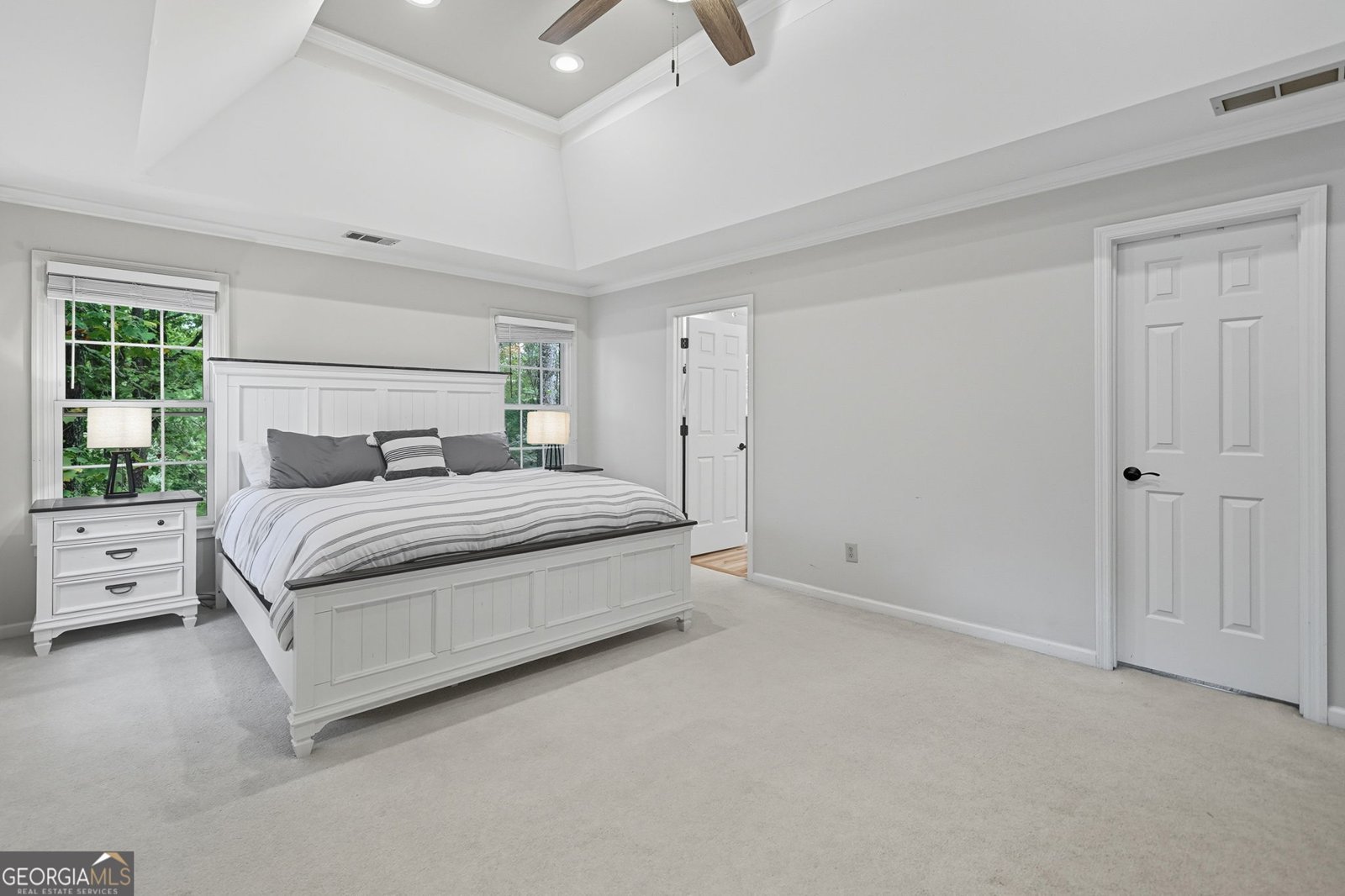 201 Colonial Drive Woodstock - 17