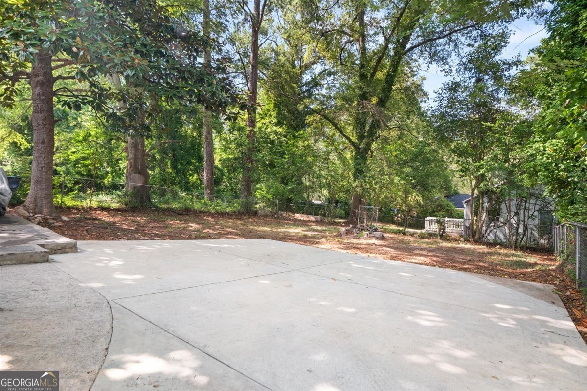 1649 Beecher Street Atlanta - 28