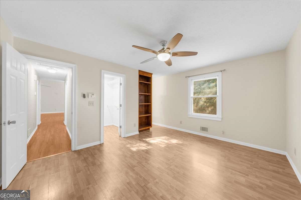 5660 Mercedes Drive Cumming - 29