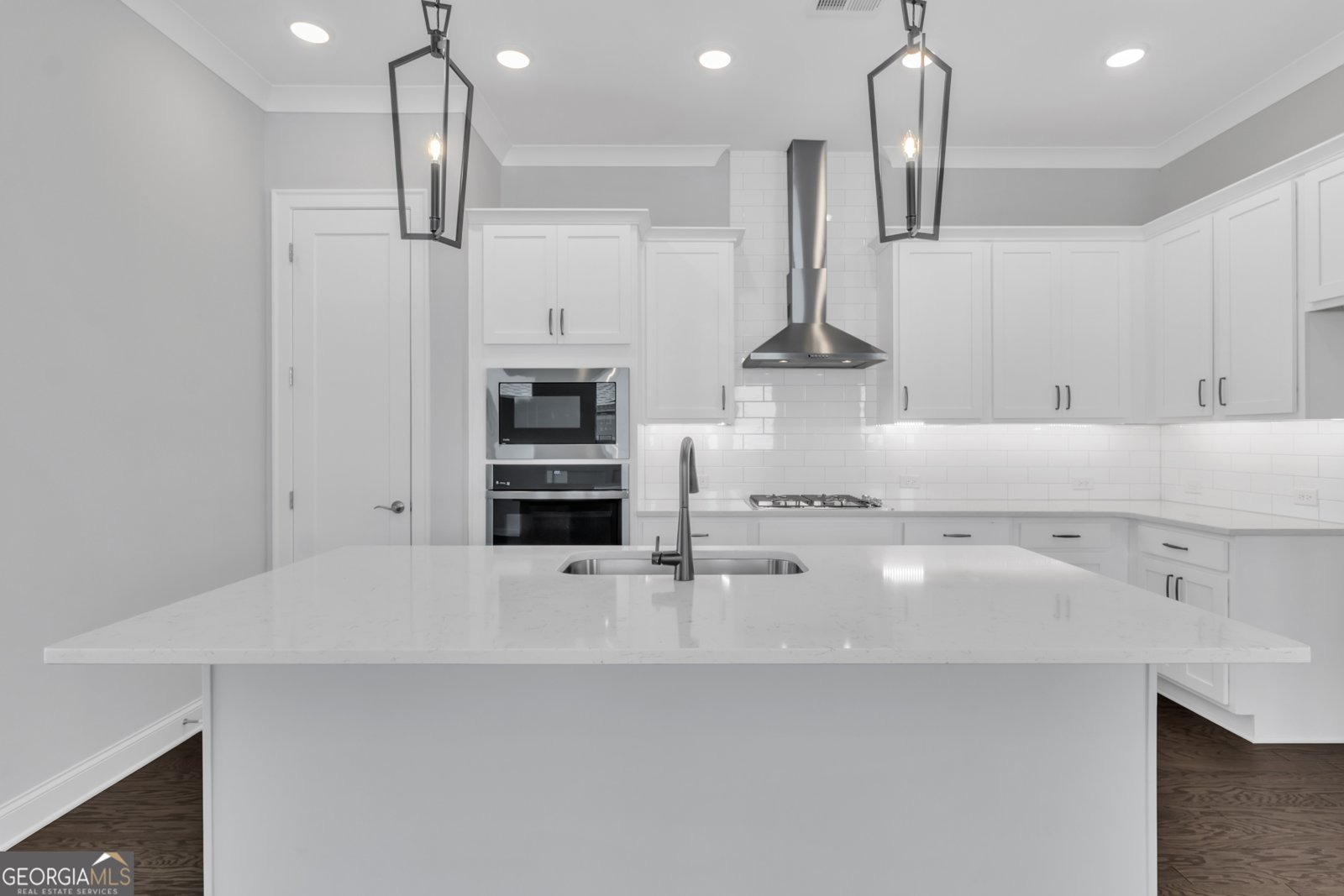 6813 Bungalow Road Flowery Branch - 11