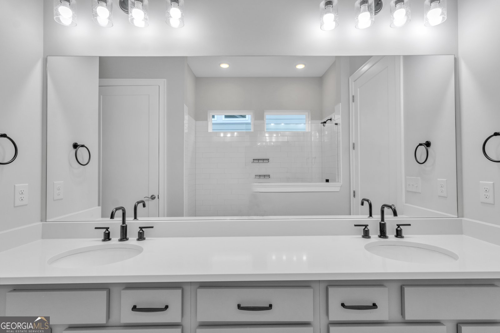 6813 Bungalow Road Flowery Branch - 15